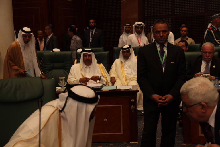 سمو الأمير الشيخ حمد بن خليفة آل ثاني يشارك في افتتاح القمة العربية الاستثنائية في سرت – 9 أكتوبر 2010