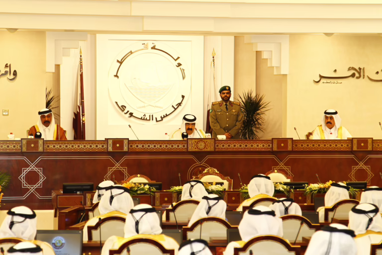 سمو الأمير الشيخ حمد بن خليفة آل ثاني يفتتح الدورة التاسعة والثلاثين لمجلس الشورى في الدوحة – 9 نوفمبر 2010