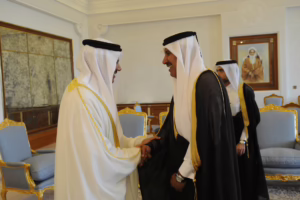 معالي رئيس مجلس الوزراء وزير الخارجية الشيخ حمد بن جاسم بن جبر آل ثاني يلتقي الأمين العام لمجلس التعاون لدول الخليج العربية – 11 يناير 2011