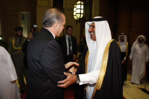 معالي رئيس مجلس الوزراء وزير الخارجية الشيخ حمد بن جاسم بن جبر آل ثاني يستقبل رئيس وزراء الجمهورية التركية – 11 يناير 2011