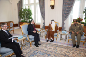 معالي رئيس مجلس الوزراء وزير الخارجية الشيخ حمد بن جاسم بن جبر آل ثاني يستقبل أمين عام حلف شمال الأطلسي – 15 فبراير 2011