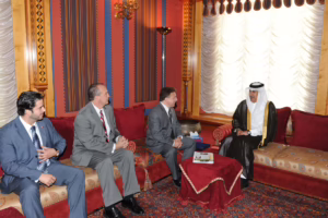 معالي رئيس مجلس الوزراء وزير الخارجية الشيخ حمد بن جاسم بن جبر آل ثاني يلتقي الرئيس والمدير التنفيذي لغرفة التجارة الأمريكية العربية الوطنية ديفيد حمود في الدوحة – 7 يونيو 2011