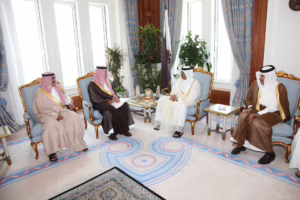 سمو الأمير الشيخ حمد بن خليفة آل ثاني يستقبل وزير الخارجية السعودي الأمير سعود الفيصل في الدوحة – 8 سبتمبر 2011