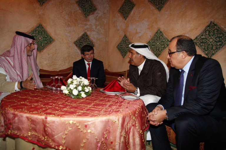 معالي رئيس مجلس الوزراء وزير الخارجية الشيخ حمد بن جاسم بن جبر آل ثاني يلتقي وزراء خارجية تركيا والسعودية والمغرب في الرباط – 15 نوفمبر 2011