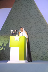 معالي رئيس مجلس الوزراء وزير الخارجية الشيخ حمد بن جاسم بن جبر آل ثاني يفتتح مؤتمر اتحاد أصحاب الأعمال بدول منظمة التعاون الإسلامي في الدوحة – 4 ديسمبر 2011