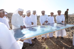 سمو الأمير الشيخ حمد بن خليفة آل ثاني يطّلع على مشروع يتي السياحي في مسقط – 15 ديسمبر 2011