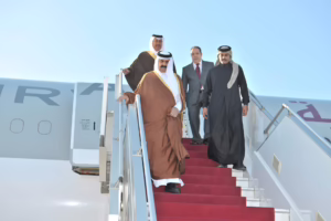سمو الأمير الشيخ حمد بن خليفة آل ثاني يصل إلى الجزائر في زيارة رسمية – 7 يناير 2013