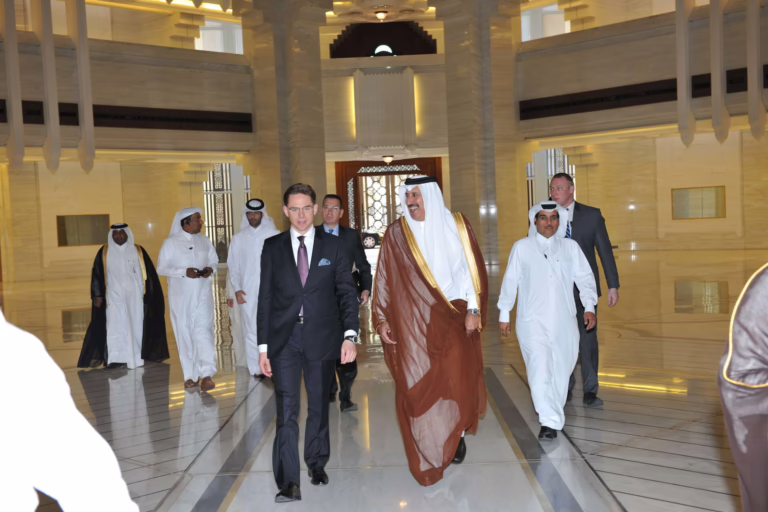 معالي رئيس مجلس الوزراء وزير الخارجية الشيخ حمد بن جاسم بن جبر آل ثاني يستقبل رئيس وزراء فنلندا في الدوحة – 3 مارس 2013