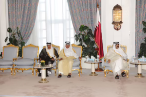 سمو الأمير الشيخ تميم بن حمد آل ثاني يستقبل المبايعين في الديوان الأميري بالدوحة – 25 يونيو 2013