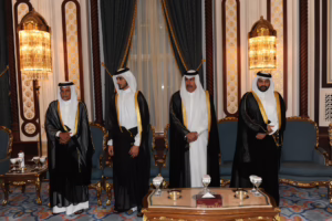 سمو الأمير الشيخ تميم بن حمد آل ثاني يقيم مأدبة إفطار لأعضاء العائلة الحاكمة في الدوحة – 17 يوليو 2013