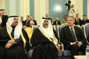 الشيخ حمد بن جاسم بن جبر آل ثاني يقدم واجب العزاء في وفاة الملك عبد الله بن عبد العزيز آل سعود في الرياض – 24 يناير 2015