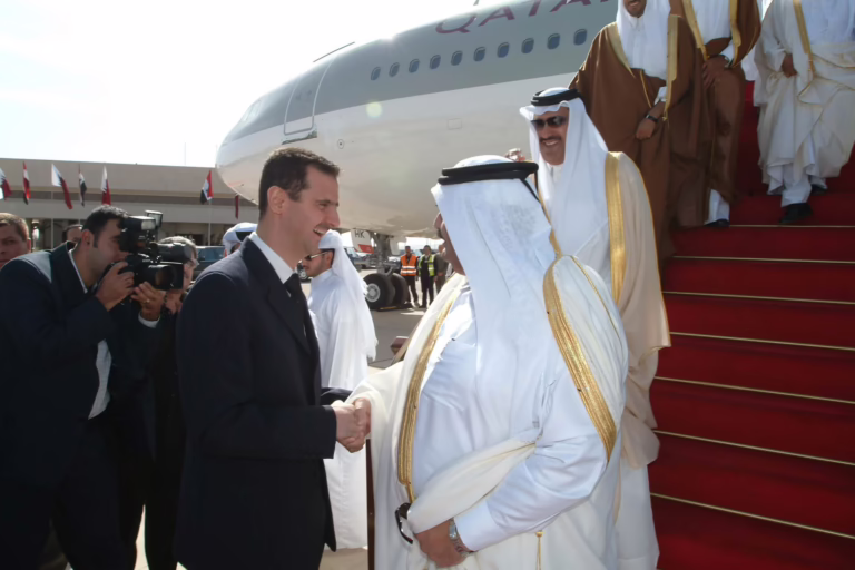 سمو الأمير الشيخ حمد بن خليفة آل ثاني يصل إلى دمشق في زيارة رسمية – 2 مارس 2005