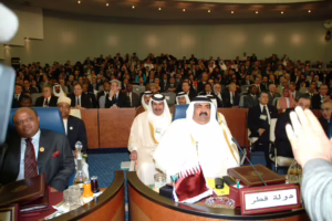 سمو الأمير الشيخ حمد بن خليفة آل ثاني يشارك في القمة العربية السابعة عشرة في الجزائر – 22 مارس 2005