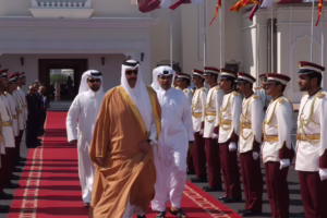 سمو الأمير الشيخ حمد بن خليفة آل ثاني يستقبل علي محمد مجور في الدوحة – 29 يناير 2008