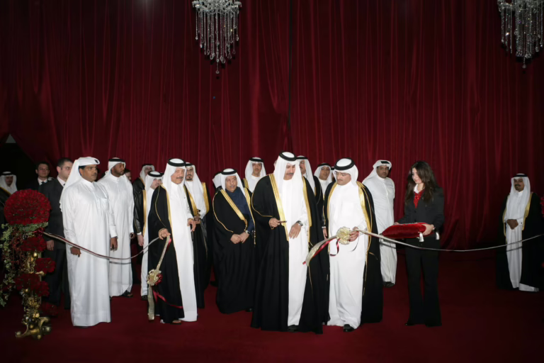 معالي رئيس مجلس الوزراء وزير الخارجية الشيخ حمد بن جاسم بن جبر آل ثاني يفتتح معرض الدوحة الخامس للمجوهرات والساعات في الدوحة – 12 فبراير 2008