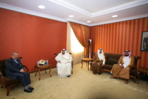 سمو الأمير الشيخ حمد بن خليفة آل ثاني يلتقي وزير خارجية إيران في دمشق – 29 مارس 2008