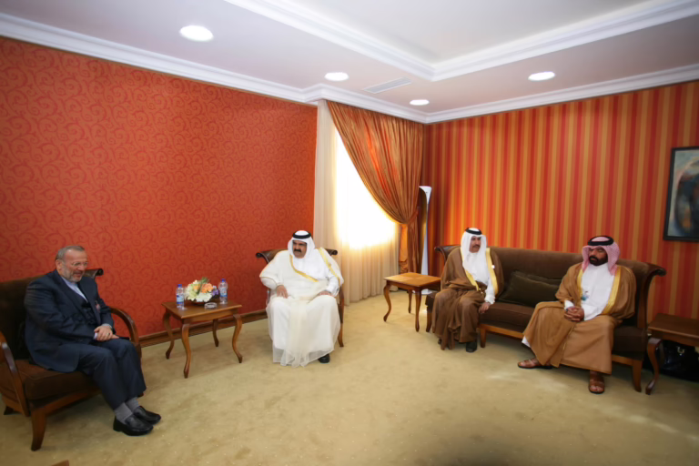 سمو الأمير الشيخ حمد بن خليفة آل ثاني يلتقي وزير خارجية إيران في دمشق – 29 مارس 2008