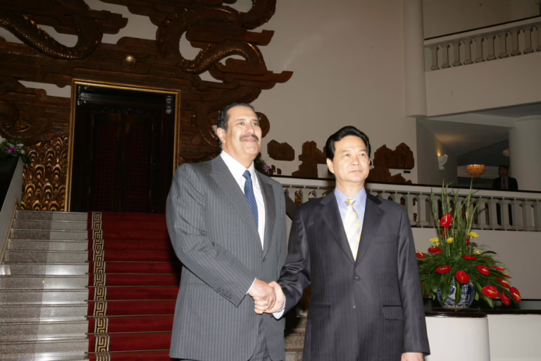 معالي رئيس مجلس الوزراء وزير الخارجية الشيخ حمد بن جاسم بن جبر آل ثاني يزور فيتنام – 2 أبريل 2008