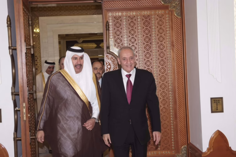 معالي رئيس مجلس الوزراء وزير الخارجية الشيخ حمد بن جاسم بن جبر آل ثاني يستقبل رئيس مجلس النواب اللبناني نبيه بري في الدوحة – 15 أبريل 2008